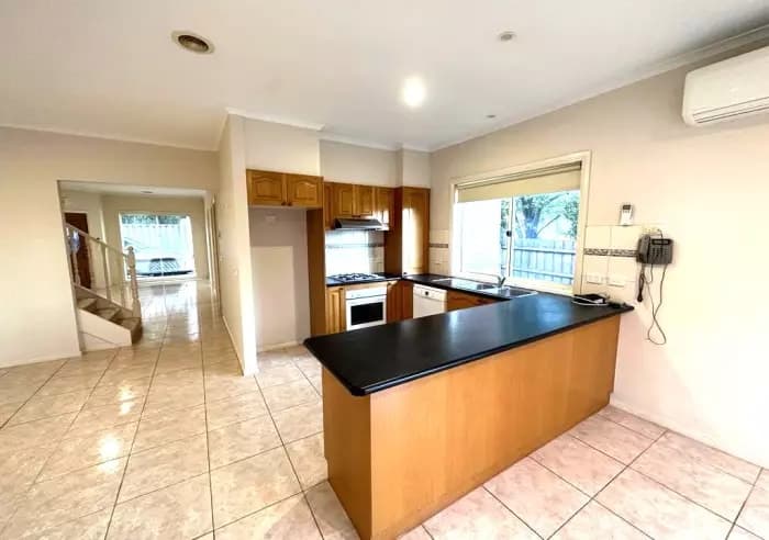 2/3 Fleet Street, Mount Waverley, VIC, Mount Waverley - Thumbnail 3