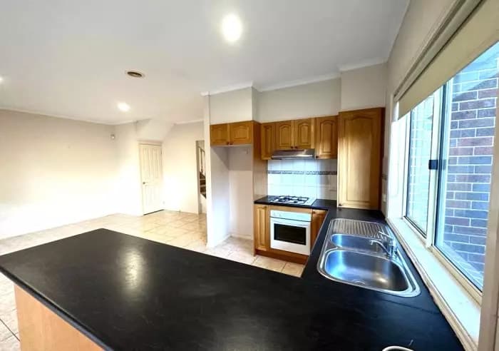 2/3 Fleet Street, Mount Waverley, VIC, Mount Waverley - Thumbnail 4
