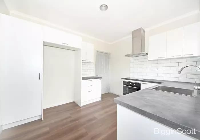 16 Wallabah Street, Mount Waverley, VIC, Mount Waverley - Thumbnail 3