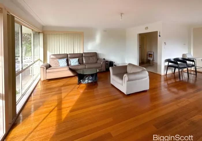 15 Canova Drive, Glen Waverley, VIC, Glen Waverley - Thumbnail 3