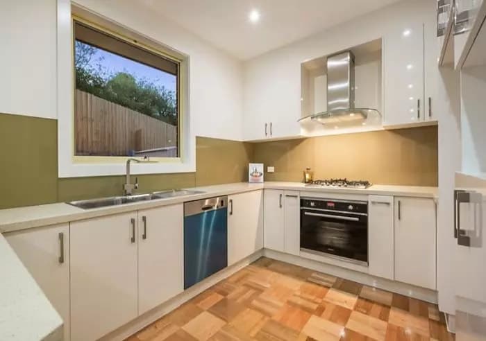 1/5 Darcy Court, Notting Hill, VIC, Notting Hill - Thumbnail 4