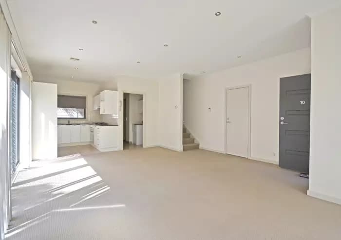 10/40 Highclere Avenue, Mount Waverley, VIC, Mount Waverley - Thumbnail 3