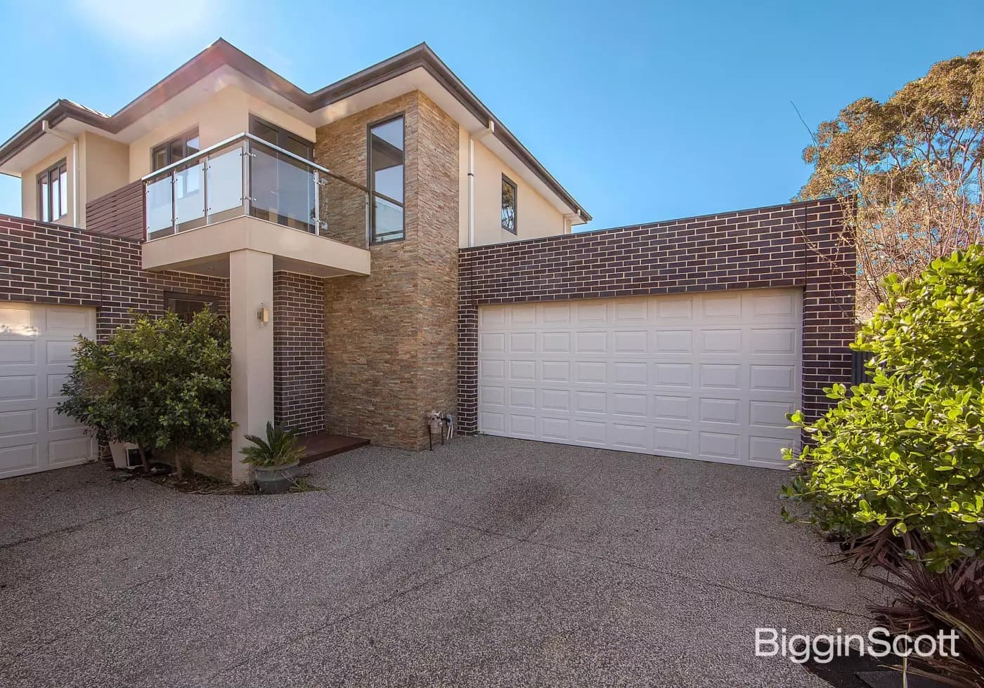 2/34 Westerfield Drive, Notting Hill, VIC, Notting Hill - Thumbnail 2