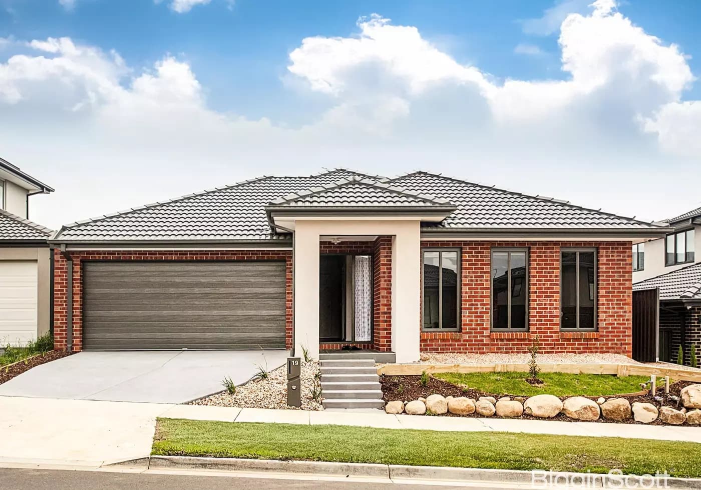 19 Charleston Chase, Berwick, VIC, Berwick - Thumbnail 2