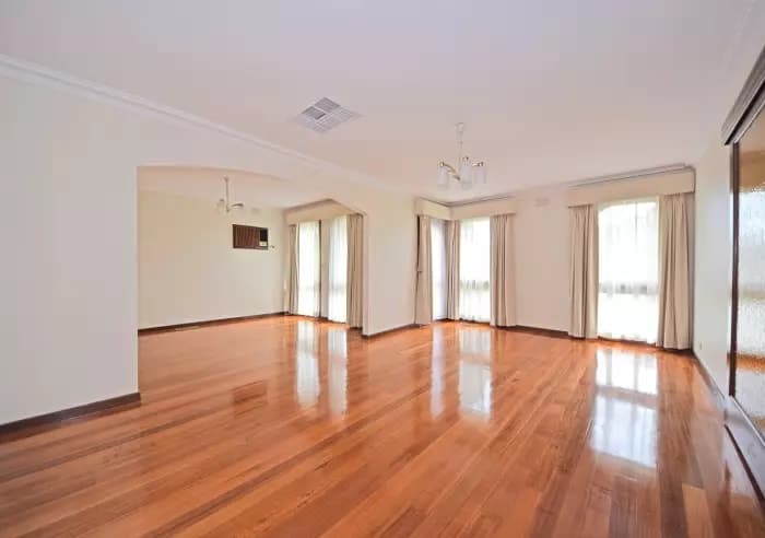 24 Radleigh Drive, Wheelers Hill, VIC, Wheelers Hill - Thumbnail 3