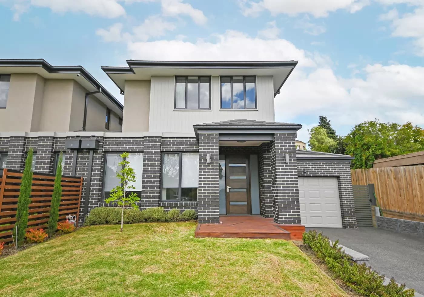12a Oak Hill Road, Mount Waverley, VIC, Mount Waverley - Thumbnail 2