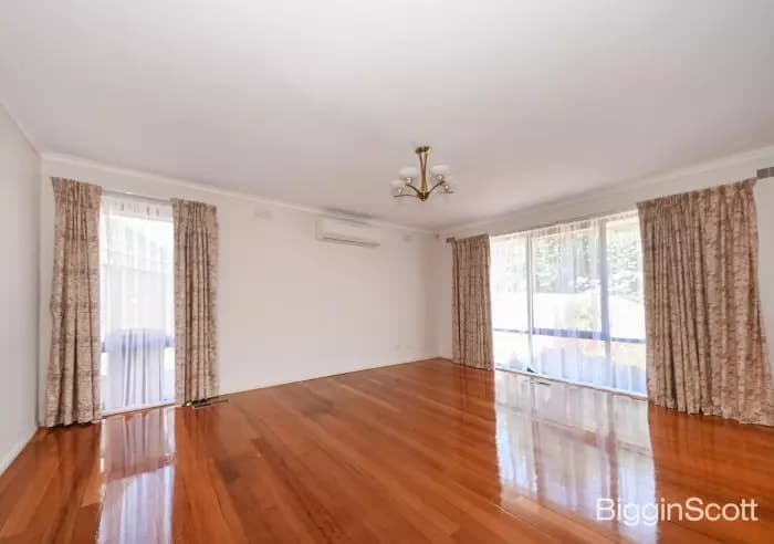 52 Johnson Drive, Glen Waverley, VIC, Glen Waverley - Thumbnail 3