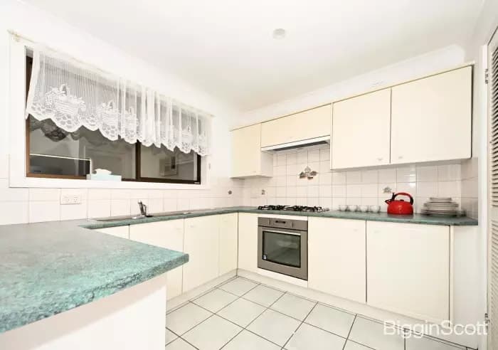 52 Johnson Drive, Glen Waverley, VIC, Glen Waverley - Thumbnail 4