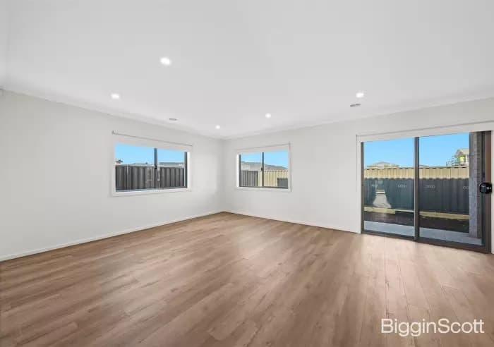 2 Naples Avenue, Berwick, VIC, Berwick - Thumbnail 5