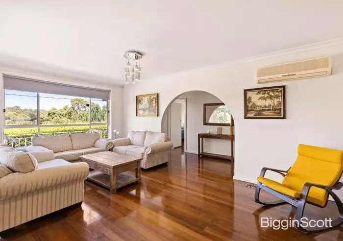 34 Ballantyne Crescent, Kilsyth South, VIC, Kilsyth South - Thumbnail 3