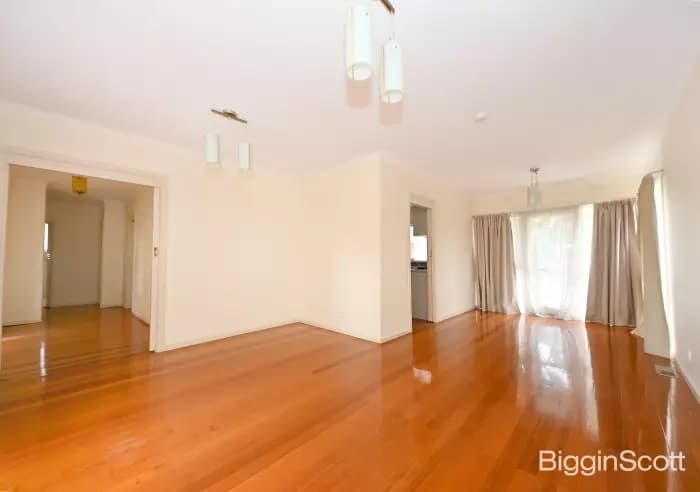 11 Shepherd Road, Glen Waverley, VIC, Glen Waverley - Thumbnail 3