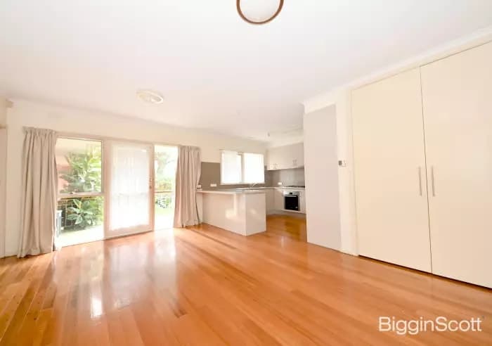 11 Shepherd Road, Glen Waverley, VIC, Glen Waverley - Thumbnail 4