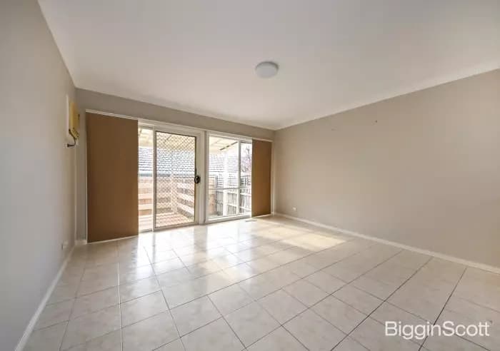 5 Gowan Road, Mount Waverley, VIC, Mount Waverley - Thumbnail 4
