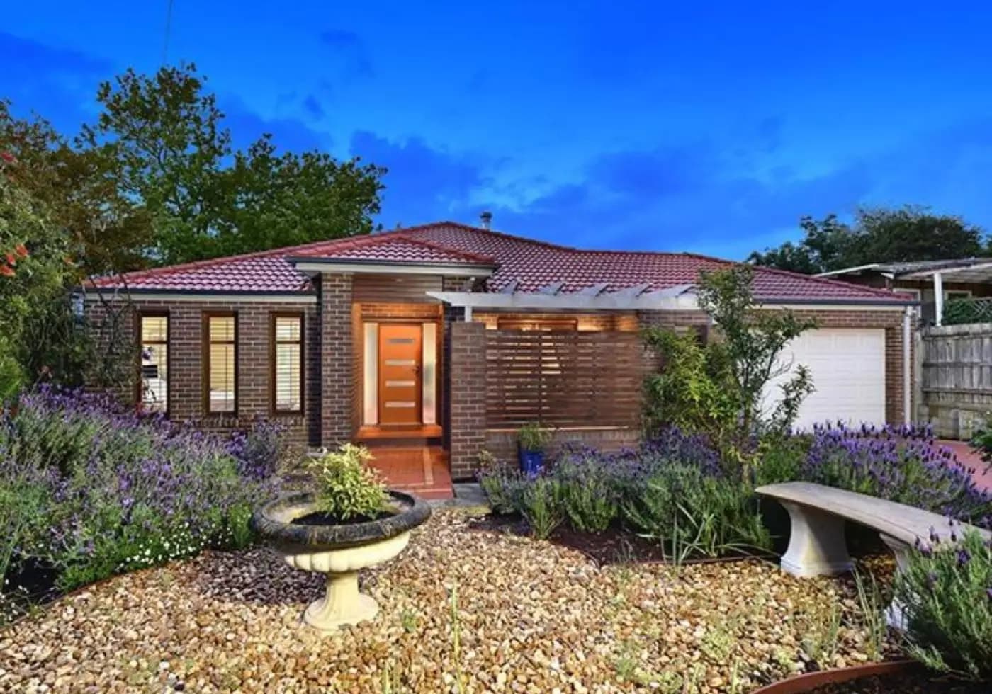 13 Shirley Avenue, Glen Waverley, VIC, Glen Waverley - Thumbnail 2