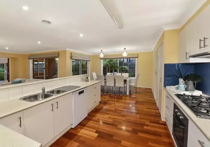 13 Shirley Avenue, Glen Waverley, VIC, Glen Waverley - Thumbnail 4