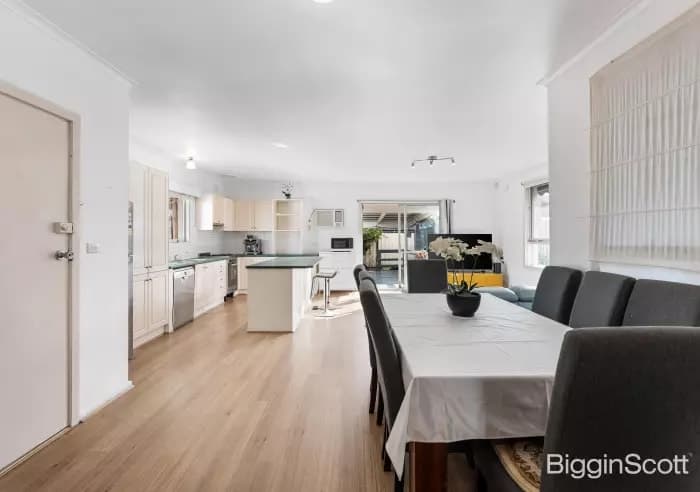 12 Springside Crescent, Keysborough, VIC, Keysborough - Thumbnail 6