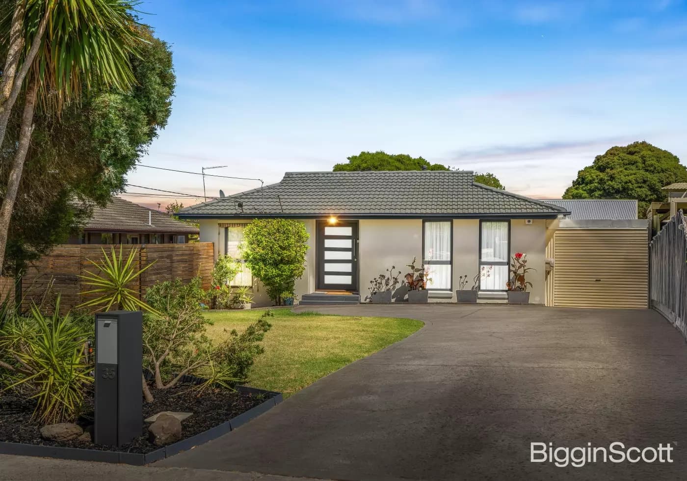 35 Chancellor Drive, Wheelers Hill, VIC, Wheelers Hill - Thumbnail 2