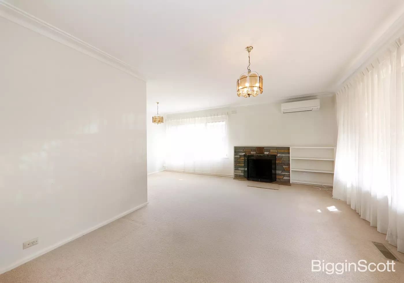 15 Medina Road, Glen Waverley, VIC, Glen Waverley - Thumbnail 2