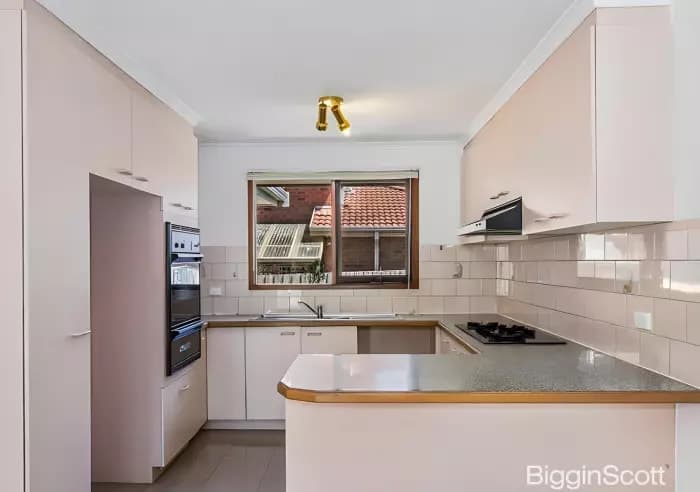 1/9 Graham Street, Glen Waverley, VIC, Glen Waverley - Thumbnail 4