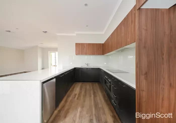 1/22 Risdon Drive, Notting Hill, VIC, Notting Hill - Thumbnail 4