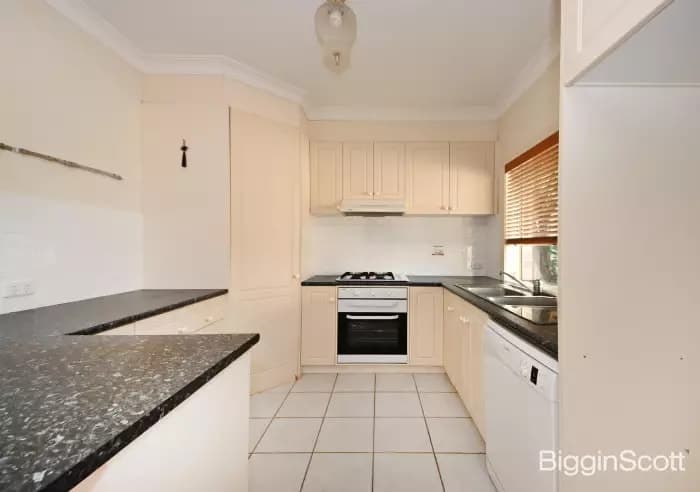 2/12 Marianne Way, Mount Waverley, VIC, Mount Waverley - Thumbnail 5