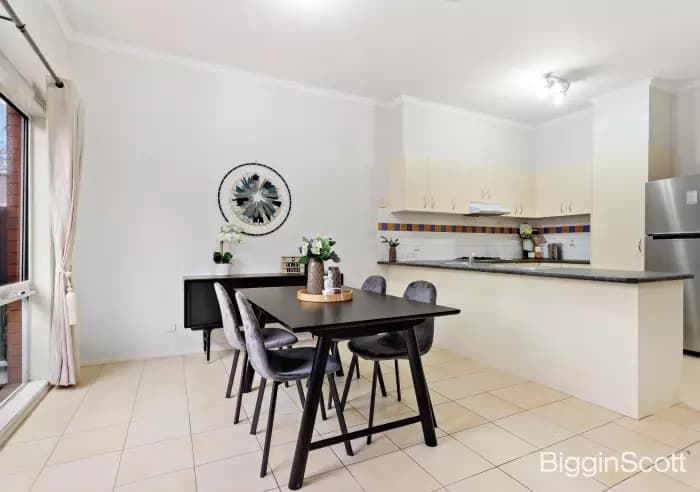 3/18 Tulloch Grove, Glen Waverley, VIC, Glen Waverley - Thumbnail 4