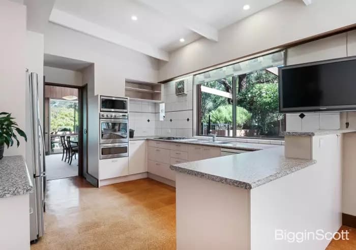 17 Bond Street, Mount Waverley, VIC, Mount Waverley - Thumbnail 4