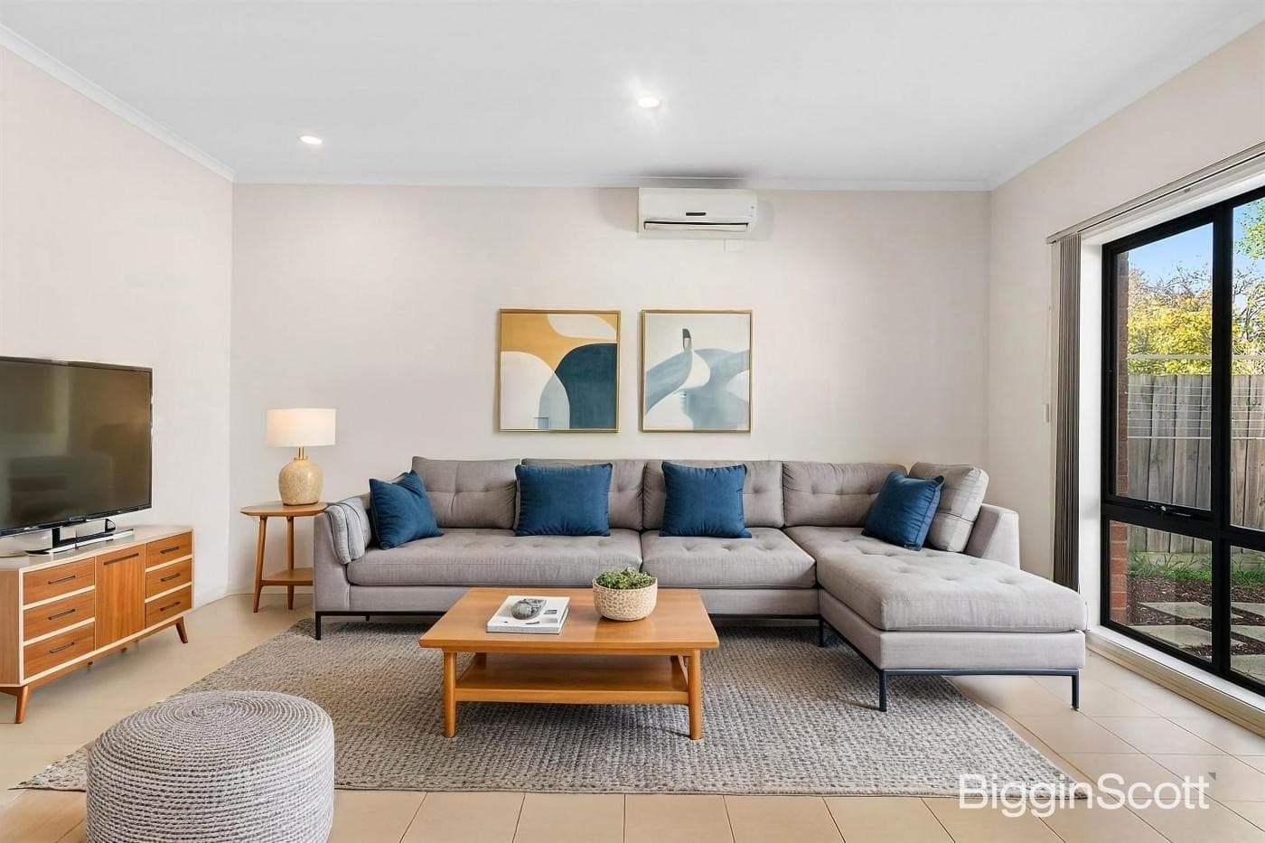 2/52 Stockdale Avenue, Clayton, VIC, Clayton - Image 1
