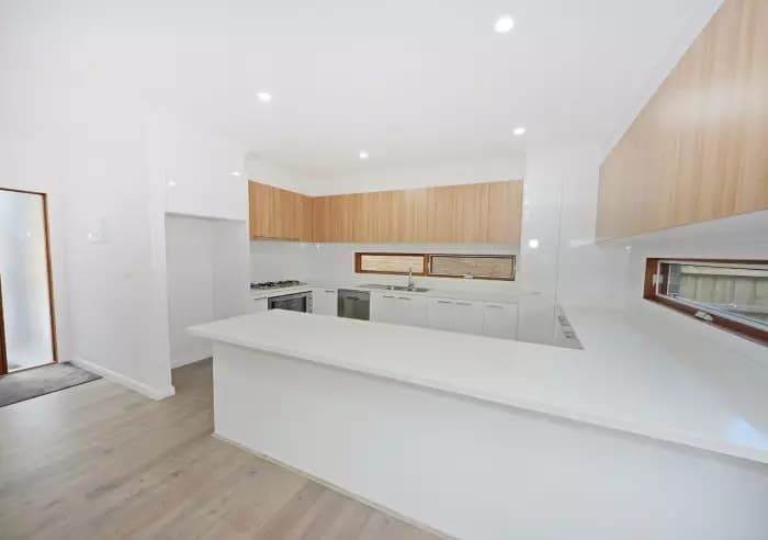2/10 Hainthorpe Grove, Mulgrave, VIC, Mulgrave - Thumbnail 3