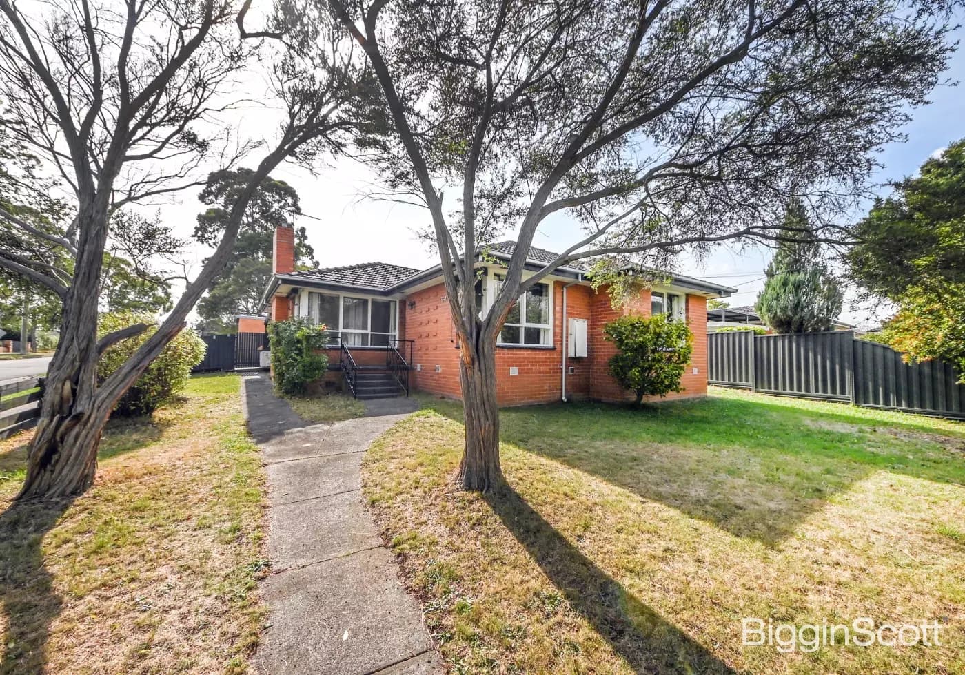 11 Willow Avenue, Glen Waverley, VIC, Glen Waverley - Thumbnail 2