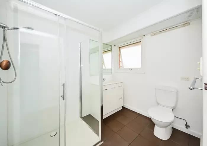 11 Willow Avenue, Glen Waverley, VIC, Glen Waverley - Thumbnail 4