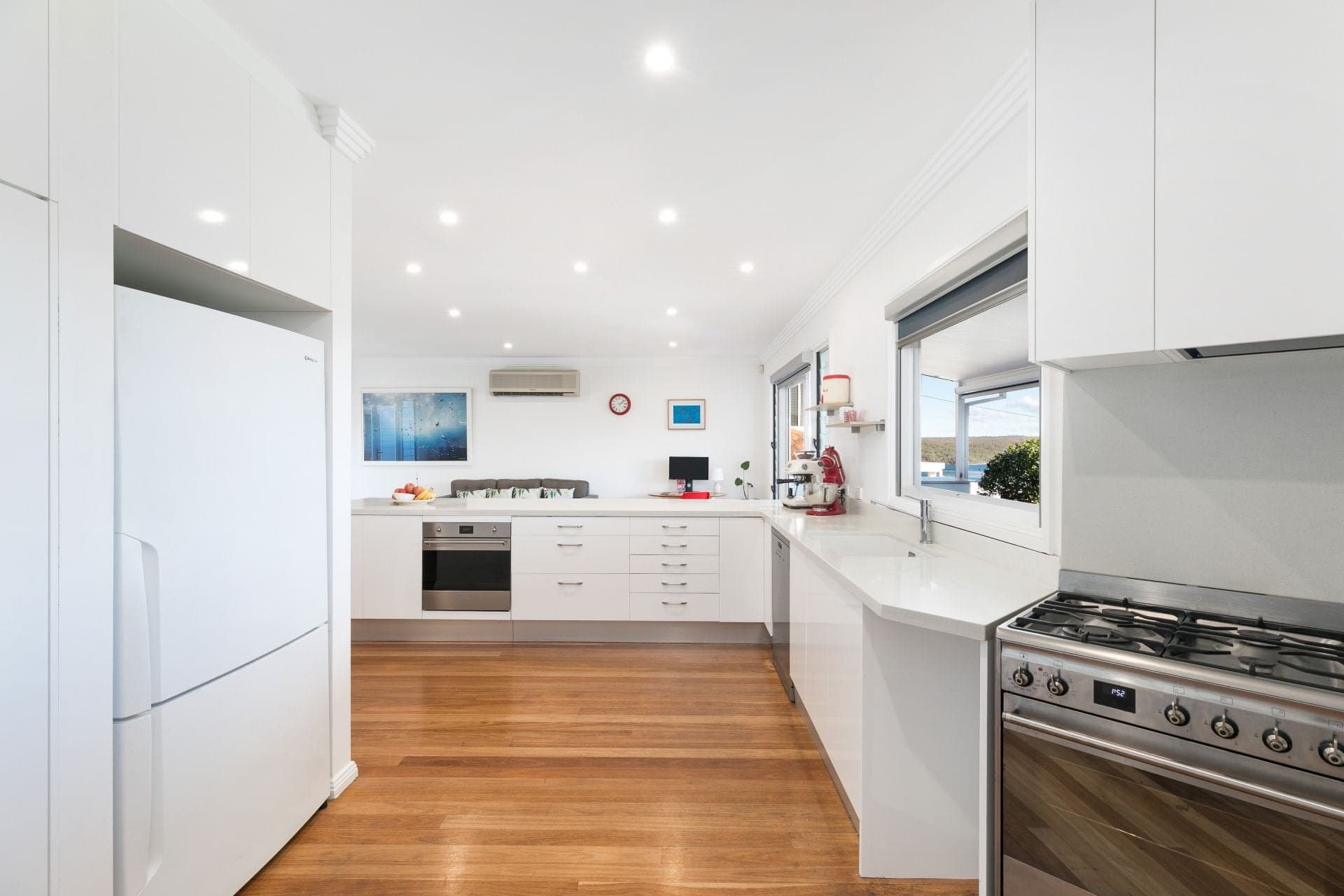 6 Waring Avenue, Caringbah South, Caringbah South - Thumbnail 4