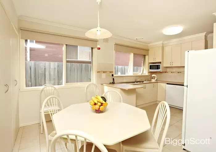 5 Crusader Crescent, Glen Waverley, VIC, Glen Waverley - Thumbnail 5