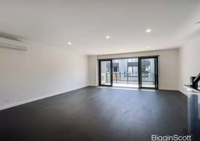 1 Quinn Road, Port Melbourne, VIC, Port Melbourne - Thumbnail 3