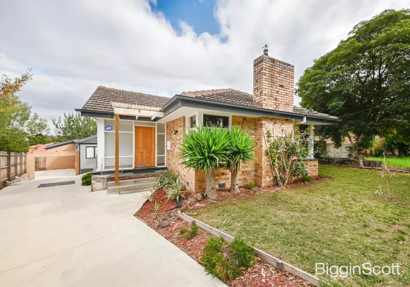 1/6 Springfield Court, Noble Park North, VIC, Noble Park North - Thumbnail 2