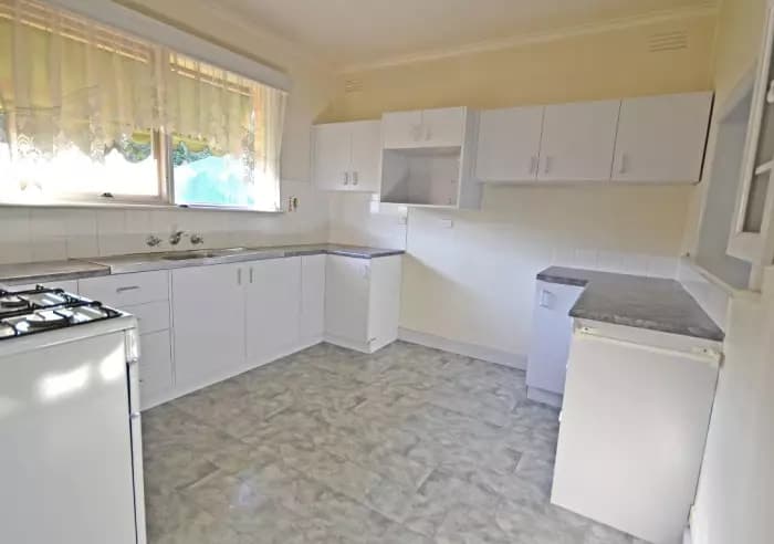 11 Bradstreet Road, Mount Waverley, VIC, Mount Waverley - Thumbnail 5