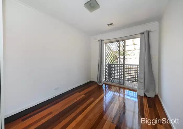 2 Greenham Crescent, Mount Waverley, VIC, Mount Waverley - Thumbnail 6