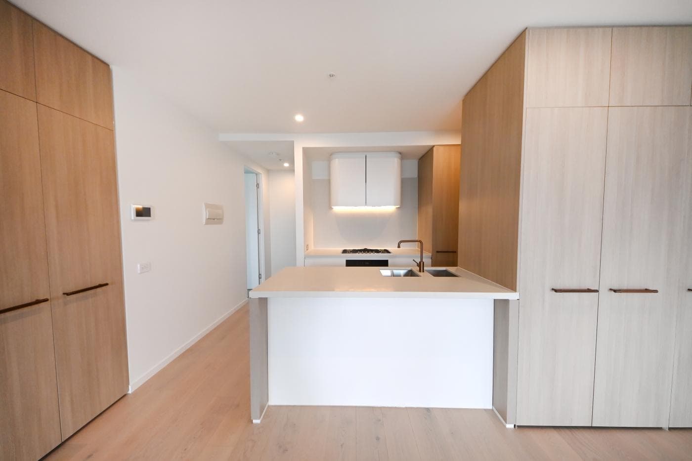 910/23 O'Sullivan Road, Glen Waverley, VIC, Glen Waverley - Image 1