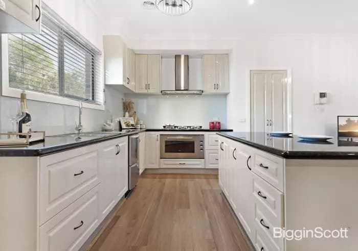 1/24 Lincoln Avenue, Glen Waverley, VIC, Glen Waverley - Thumbnail 3