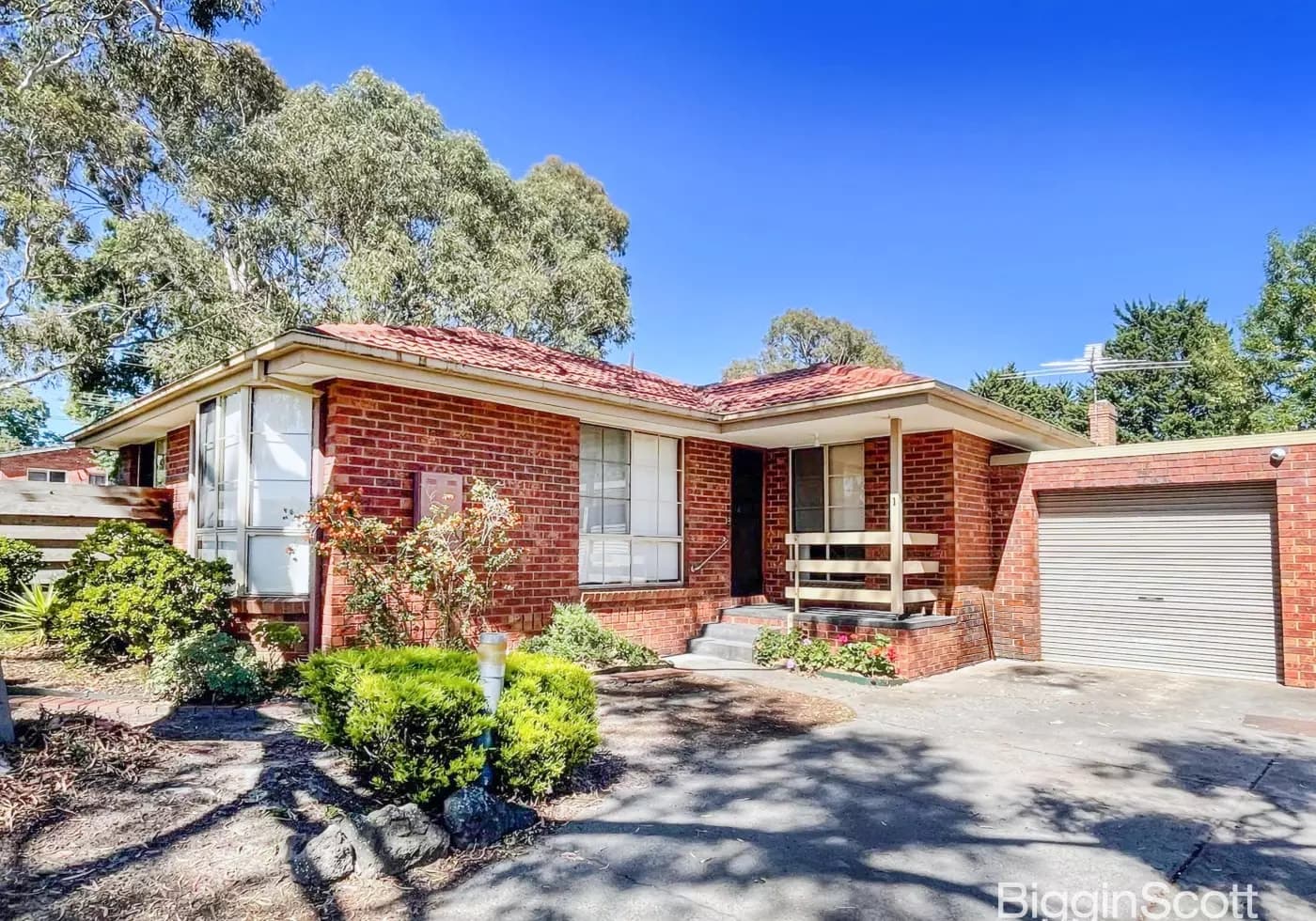 1/27 Meadow Cres, Mount Waverley, VIC, Mount Waverley - Thumbnail 2