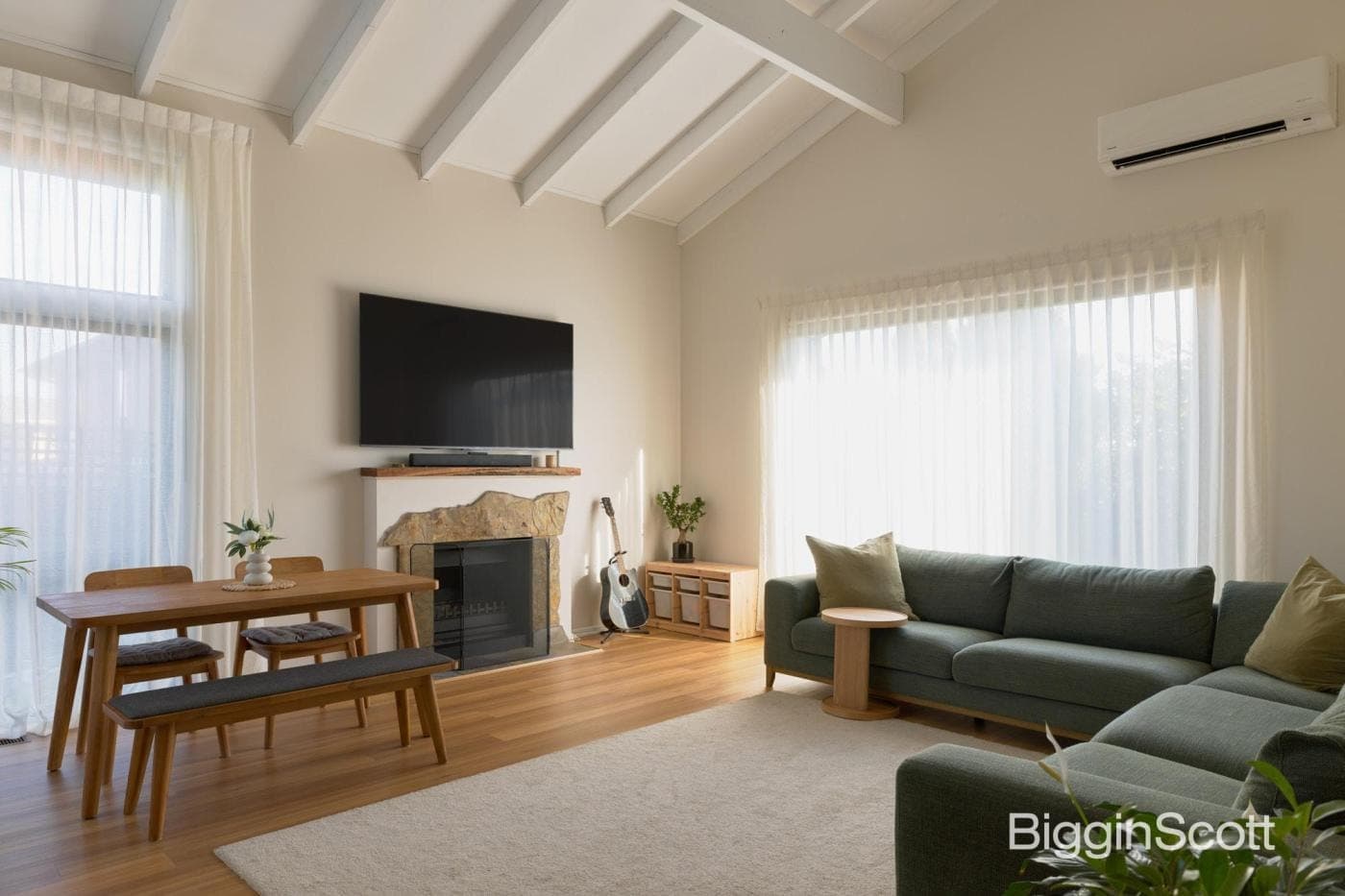 2/10 Temby Close, Endeavour Hills, VIC, Endeavour Hills - Image 1