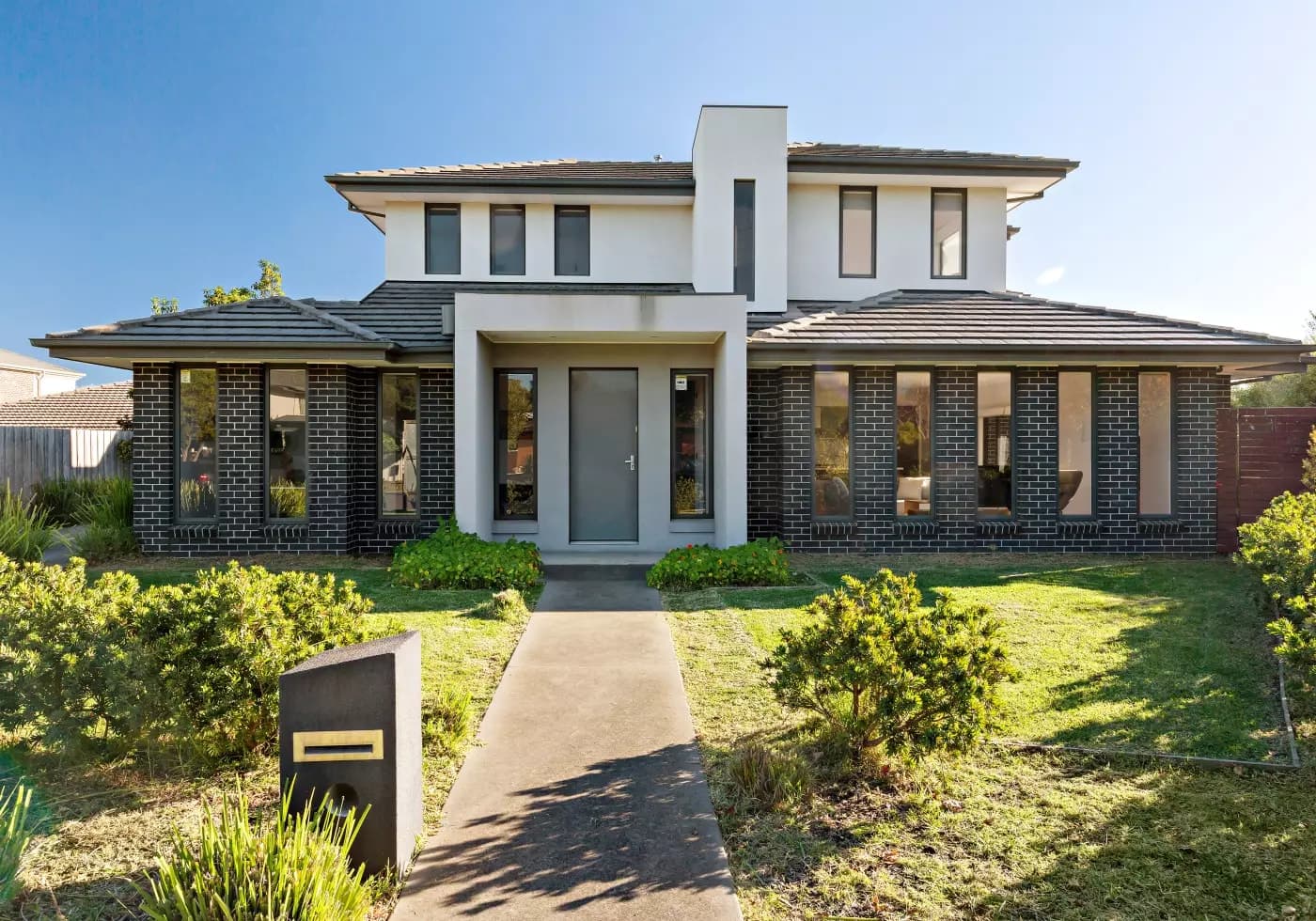 1/7 Lyric Court, Glen Waverley, VIC, Glen Waverley - Thumbnail 2
