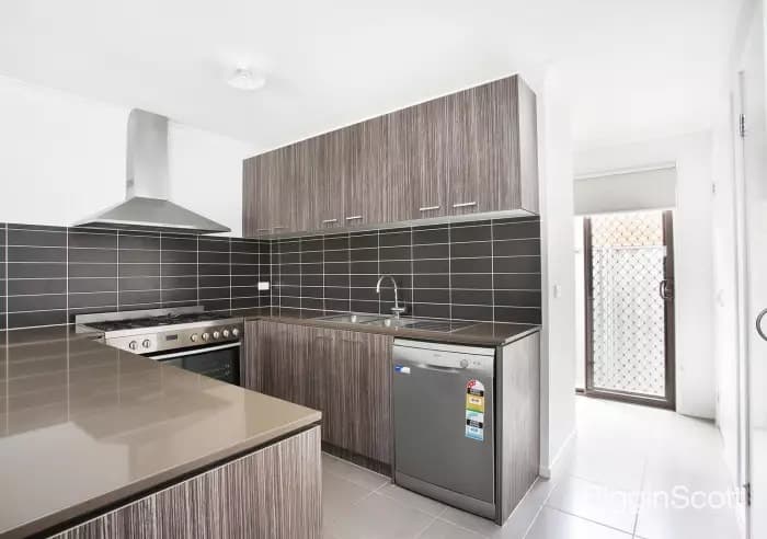 8 Heales Road, Cranbourne East, VIC, Cranbourne East - Thumbnail 5