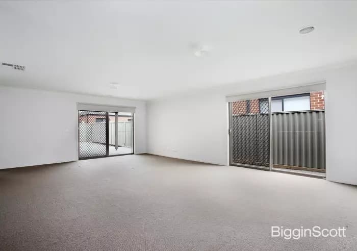 8 Heales Road, Cranbourne East, VIC, Cranbourne East - Thumbnail 6