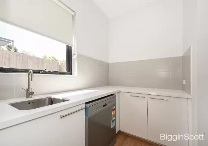 2/190 Huntingdale Road, Mount Waverley, VIC, Mount Waverley - Thumbnail 3
