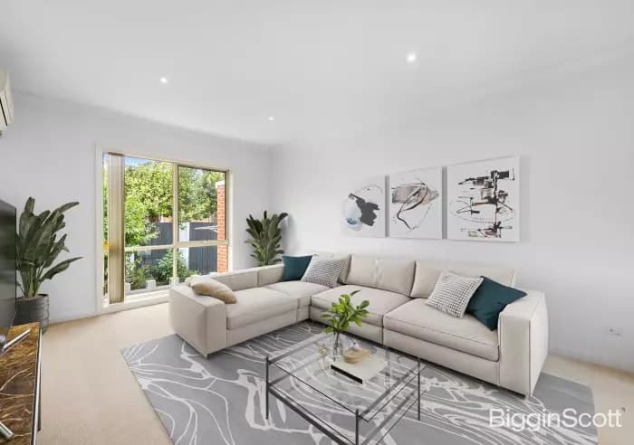 2/20 Melaleuca Drive, Glen Waverley, VIC, Glen Waverley - Thumbnail 3