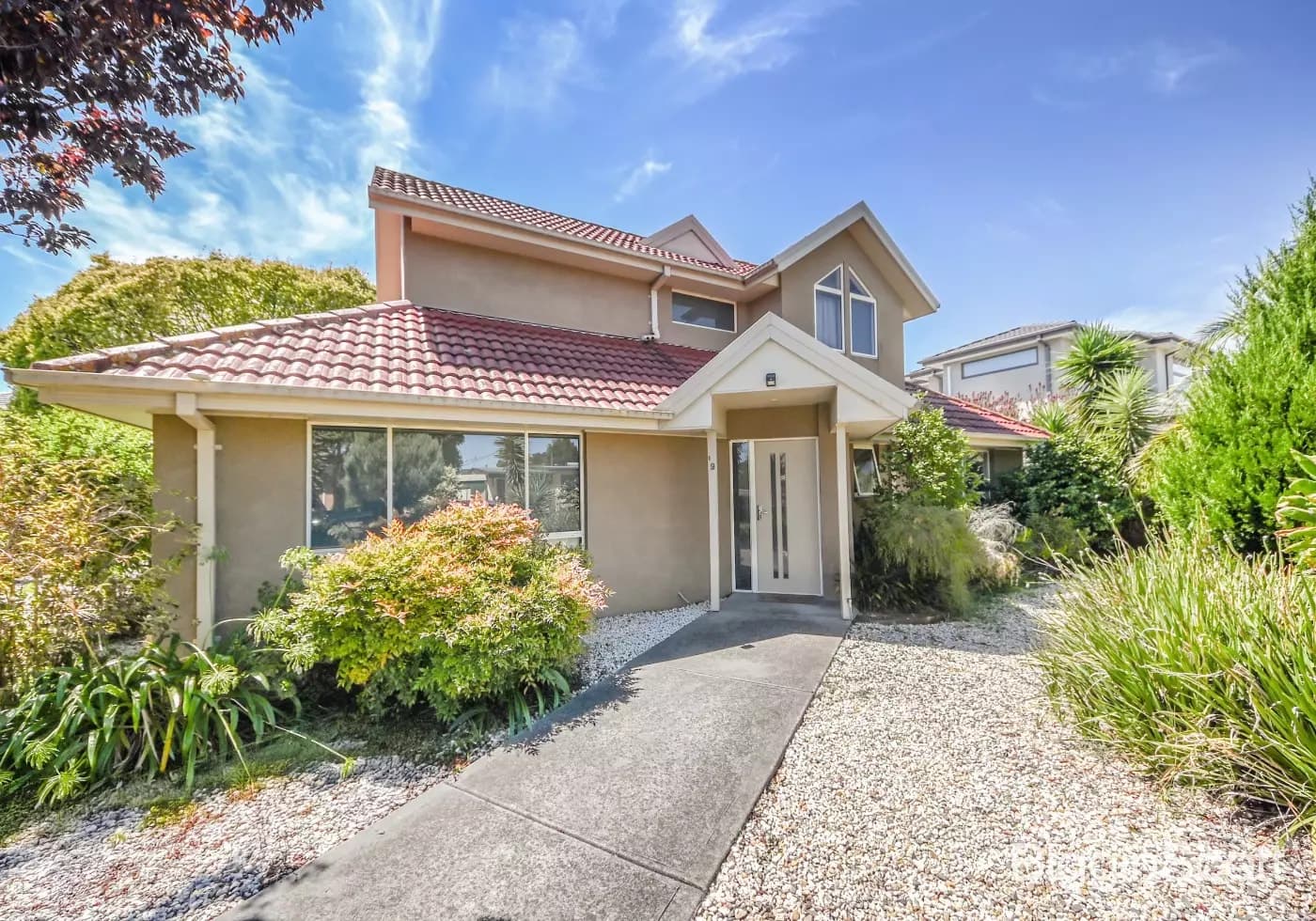 1/9 Johnson Drive, Glen Waverley, VIC, Glen Waverley - Thumbnail 2