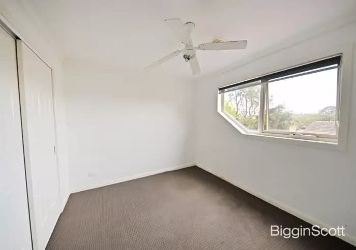 1/9 Johnson Drive, Glen Waverley, VIC, Glen Waverley - Thumbnail 6