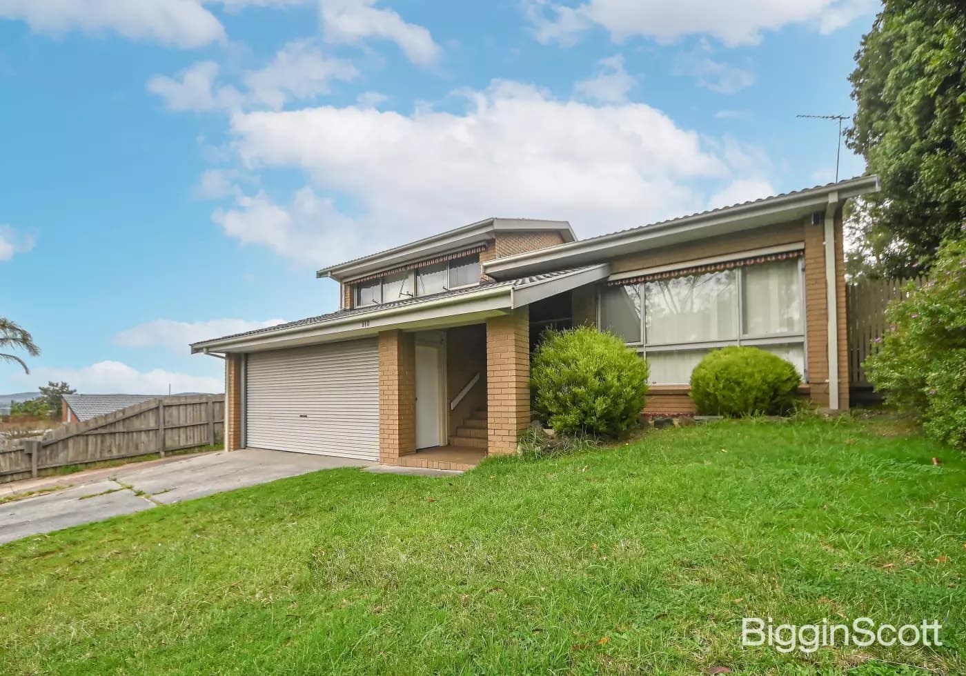 910 Ferntree Gully Road, Wheelers Hill, VIC, Wheelers Hill - Thumbnail 2