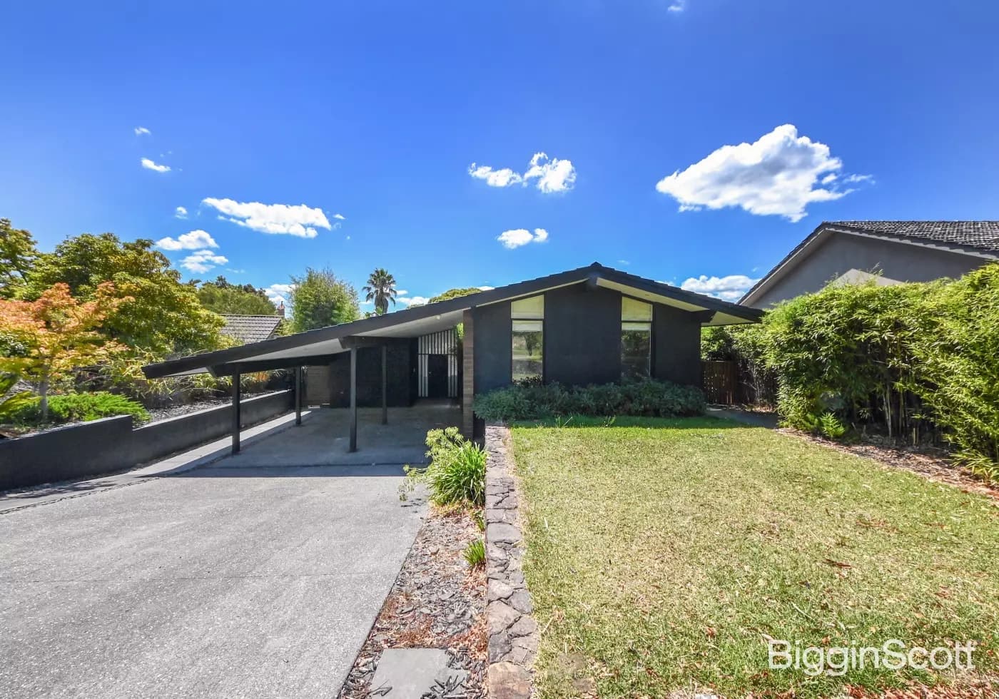 26 Caithness Crescent, Glen Waverley, VIC, Glen Waverley - Thumbnail 2